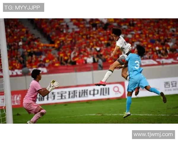 深度分析北京足球队防守反击战术的特点与应用策略