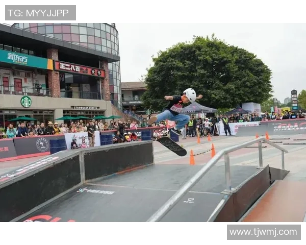 重庆滑板队包夹战术深度分析与实战应用探讨 重庆滑板队包夹战术深度分析与实战应用探讨