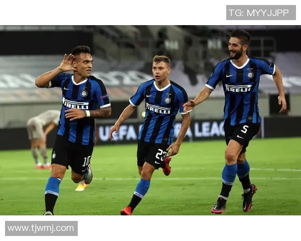 国米与多特激战014赛季巅峰对决球迷期待精彩瞬间再现 国米与多特激战014赛季巅峰对决球迷期待精彩瞬间再现