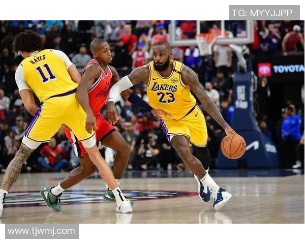 湖人对决快船复赛直播精彩瞬间回顾与赛后分析分享 湖人对决快船复赛直播精彩瞬间回顾与赛后分析分享