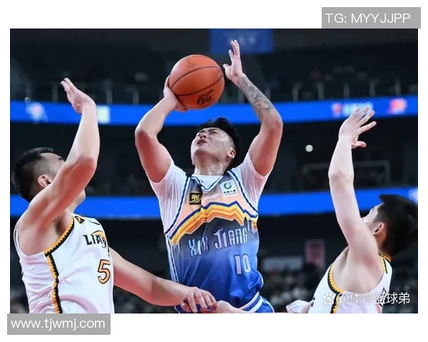 赵睿领衔新一代篮球明星崛起之路展现青春力量与拼搏精神 赵睿领衔新一代篮球明星崛起之路展现青春力量与拼搏精神