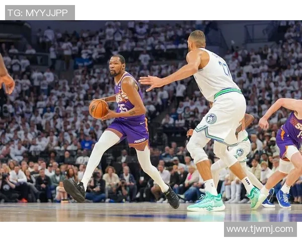 黄蜂与森林狼精彩对决录像回放赛场瞬间不容错过 黄蜂与森林狼精彩对决录像回放赛场瞬间不容错过