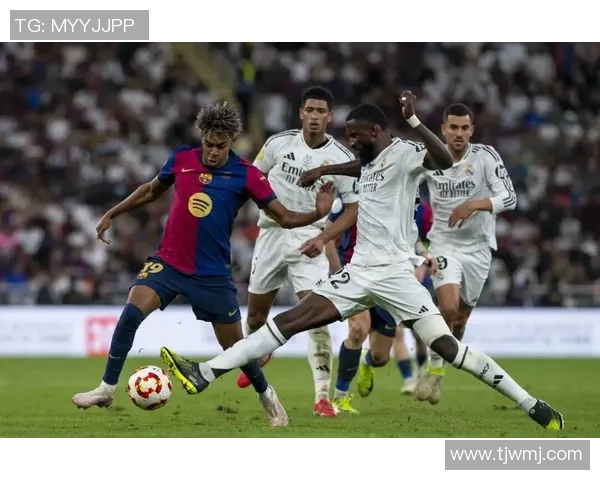 2017年8月14日皇马与巴萨的经典对决回顾与精彩瞬间分析 2017年8月14日皇马与巴萨的经典对决回顾与精彩瞬间分析